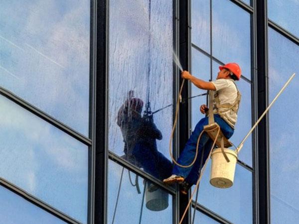 外墻清洗后如何保持其長效清潔？