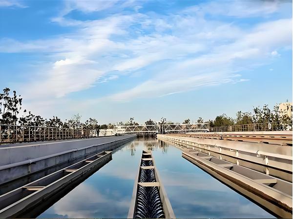 二次供水水池：為何需要每三個(gè)月清洗一次？